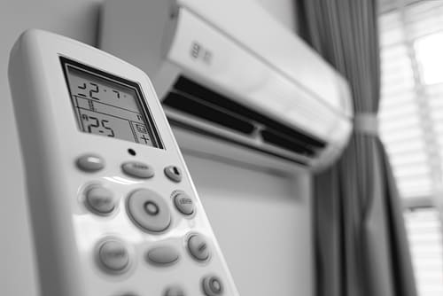 El mantenimiento regular del aire acondicionado es crucial para asegurar que el modo fan funcione de manera óptima. Aquí hay algunos consejos: