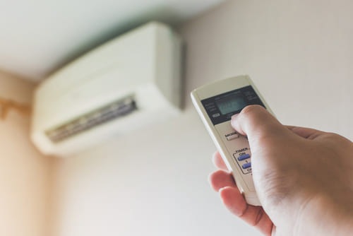 No todos los modelos de aire acondicionado pueden conectarse a Wi-Fi. Por eso, es importante elegir un sistema que tenga esta función.